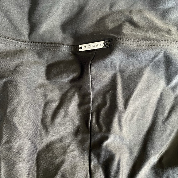 KORAL Women’s High Rise Mesh Side Panel Leggings Color-Black Size- Medium NWOT - Picture 13 of 15